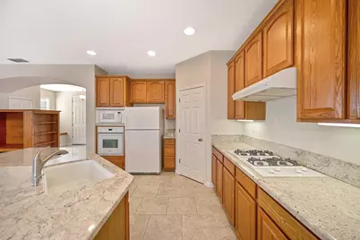 5118 Bessemer Court, Sacramento, CA 95835 - Photo 9