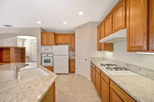 5118 Bessemer Ct, Sacramento, CA 95835 - Photo 9