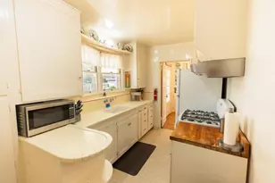 230 W 25th St, Merced, CA 95340 - Photo 9