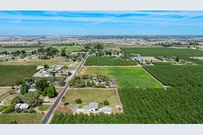 22082 Oleander Avenue, Manteca, CA 95337 - Photo 75