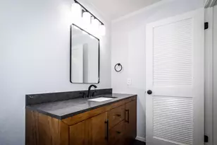 427 Wyndgate Rd, Sacramento, CA 95864 - Photo 13