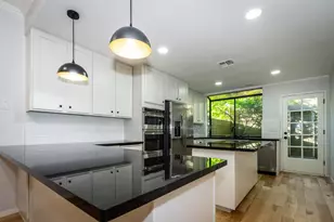 427 Wyndgate Rd, Sacramento, CA 95864 - Photo 3