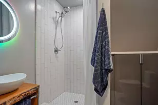 2220 Capitol Ave, Sacramento, CA 95816 - Photo 51