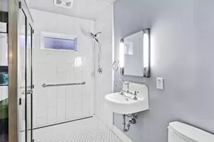 2220 Capitol Ave, Sacramento, CA 95816 - Photo 61