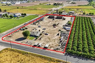 2406 S Walnut Rd, Turlock, CA 95380 - Photo 29