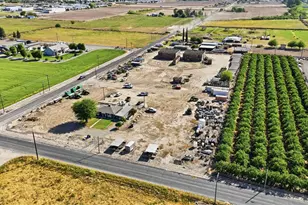 2406 S Walnut Rd, Turlock, CA 95380 - Photo 27