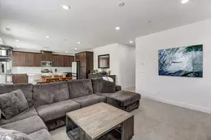 9490 Cheverny Wy, Sacramento, CA 95829 - Photo 17