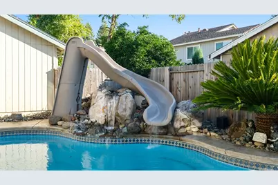 2312 Mills Ranch Way, Rancho Cordova, CA 95670 - Photo 29