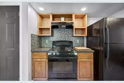 6748 Golf View Drive, Sacramento, CA 95822 - Photo 15