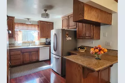 5830 Woodleigh Dr, Carmichael, CA 95608 - Photo 15