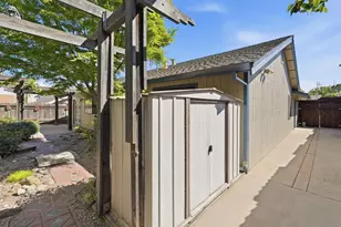 8221 Clarion Cir, Antelope, CA 95843 - Photo 45