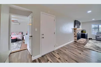 403 Curtwood Court, Manteca, CA 95336 - Photo 17