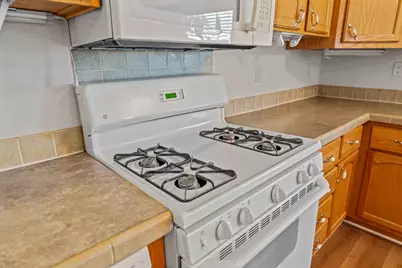 Prescott Rd #17, Modesto, CA 95350 - Photo 11