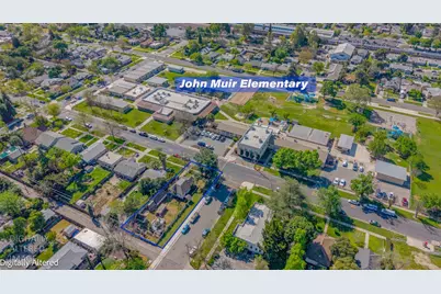 261 W 26th Street, Merced, CA 95340 - Photo 17