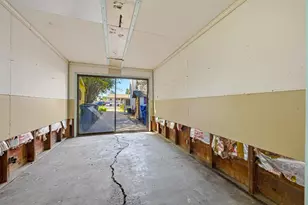 261 W 26th St, Merced, CA 95340 - Photo 35