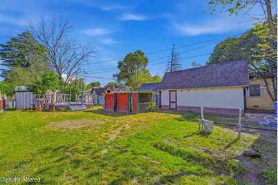 261 W 26th Street, Merced, CA 95340 - Photo 33