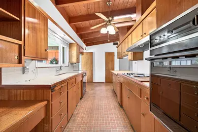 6012 Swain Court, Stockton, CA 95207 - Photo 9