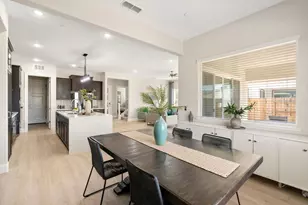 9042 Elliott Spgs Dr, Elk Grove, CA 95624 - Photo 15