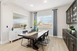 9042 Elliott Spgs Dr, Elk Grove, CA 95624 - Photo 21