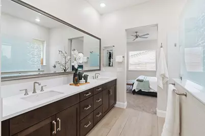 9042 Elliott Springs Drive, Elk Grove, CA 95624 - Photo 31