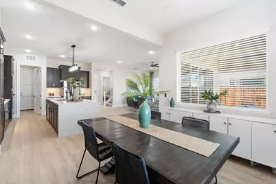 9042 Elliott Springs Drive, Elk Grove, CA 95624 - Photo 25