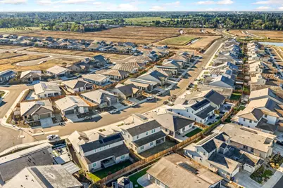 9042 Elliott Springs Drive, Elk Grove, CA 95624 - Photo 57