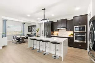 9042 Elliott Spgs Dr, Elk Grove, CA 95624 - Photo 13