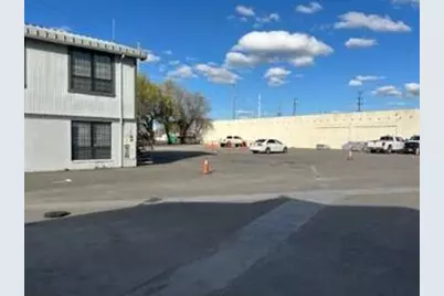 140 E Empire Avenue, Modesto, CA 95354 - Photo 29