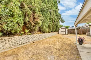 7843 Deer Creek Dr, Sacramento, CA 95823 - Photo 35