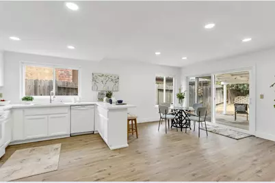 7843 Deer Creek Drive, Sacramento, CA 95823 - Photo 13