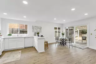 7843 Deer Creek Dr, Sacramento, CA 95823 - Photo 13