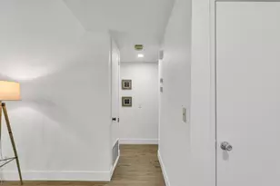 7843 Deer Creek Dr, Sacramento, CA 95823 - Photo 25