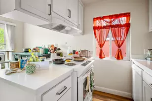 718 13th St, Sacramento, CA 95814 - Photo 41