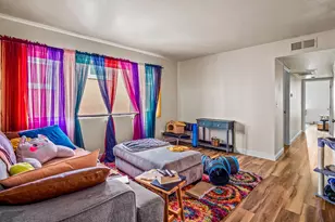 718 13th St, Sacramento, CA 95814 - Photo 35