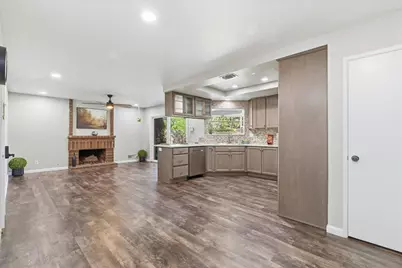 8517 Deodar Crest Court, Elk Grove, CA 95624 - Photo 9