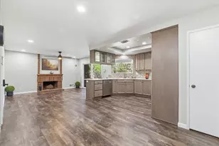 8517 Deodar Crest Ct, Elk Grove, CA 95624 - Photo 9