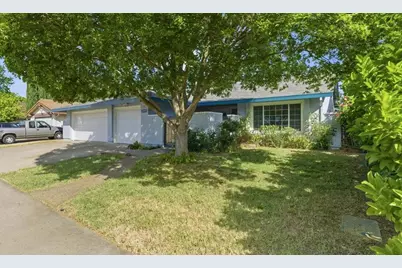 8517 Deodar Crest Court, Elk Grove, CA 95624 - Photo 3