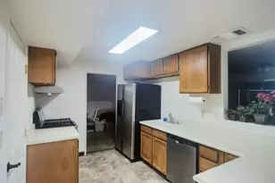 5617 Layton Dr, North Highlands, CA 95660 - Photo 7