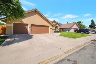 1839 Nelda Ct, Yuba City, CA 95993 - Photo 3