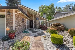 482 De Mar Dr, Sacramento, CA 95831 - Photo 5