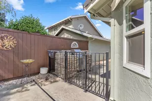 482 De Mar Dr, Sacramento, CA 95831 - Photo 47