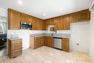 1421 Atherton St, Sacramento, CA 95822 - Photo 9