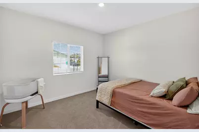 1348 S Kestrel Ln, Stockton, CA 95215 - Photo 13