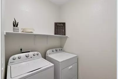 1348 S Kestrel Ln, Stockton, CA 95215 - Photo 31