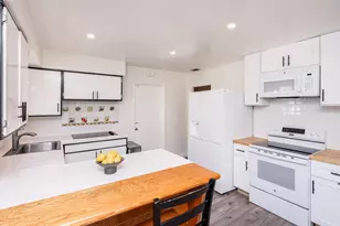 6224 Templeton Dr, Carmichael, CA 95608 - Photo 3