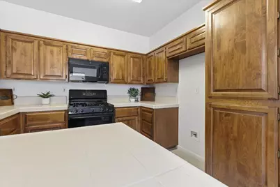 7920 Kelvedon Way, Sacramento, CA 95829 - Photo 13