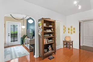 1917 26th St, Sacramento, CA 95816 - Photo 9