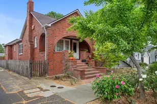 1917 26th St, Sacramento, CA 95816 - Photo 1