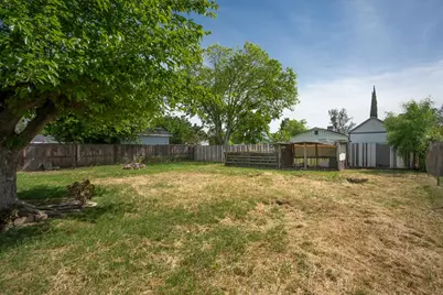 1906 Chapman Avenue, Olivehurst, CA 95961 - Photo 25
