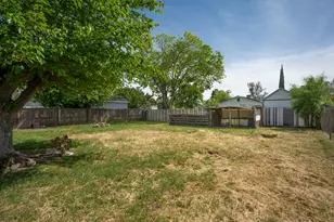 1906 Chapman Ave, Olivehurst, CA 95961 - Photo 25